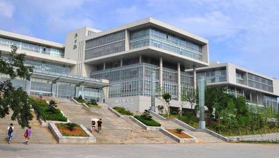 江苏是全国除首都北京以外教育资源最丰富的省份 拥有167所高校