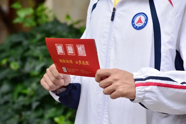 2018年中考录取通知书领取指南：方式、时间与注意事项