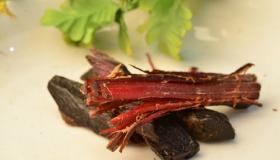 美食世家：手撕牦牛肉的制作方法