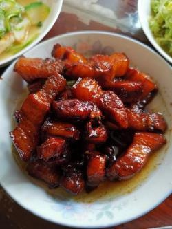 家庭红烧肉简单做法：40分钟炖出美味佳肴