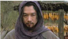 杨志的性格特点：精明警惕，带兵不善，关系处理不佳