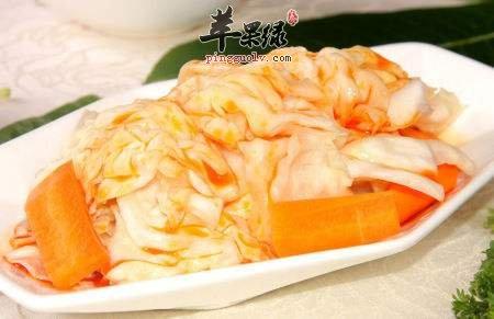 制作卷心菜泡菜：简单易学的美味泡菜食谱