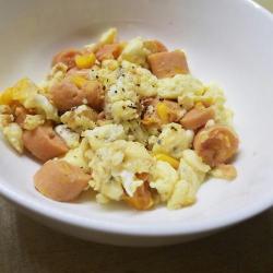 香肠炒鸡蛋：一道简单美味的广式早餐