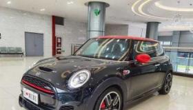 2021款MINI COOPER五门版车型正式到店，经典设计与强劲动力再续传奇