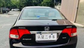 2010款本田思域：多款车型，满足不同需求