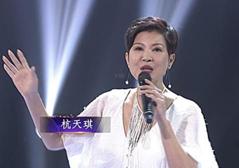 春晚主持人台词：诗意与情感的交融