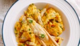 海蛎子炒鸡蛋：美味海鲜的烹饪秘籍