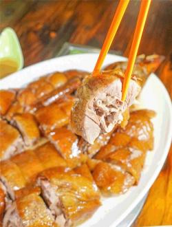 家常烧鹅制作方法：简单美味，回味无穷