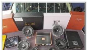 丰田皇冠：卓越的音响系统，驾驶与音乐的完美融合