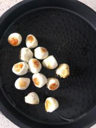 香煎鹌鹑蛋：家常美味，简单易做
