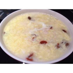 家常美味：醪糟鸡蛋汤的制作与品尝
