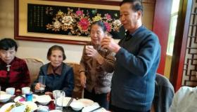 给长辈的敬酒词：温馨又接地气，表达您的心意