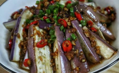 蒜香茄子的做法：简单4步，家常美味轻松做