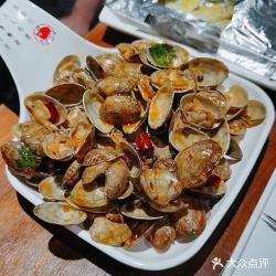 辣炒花蛤：海鲜美食的辣味诱惑