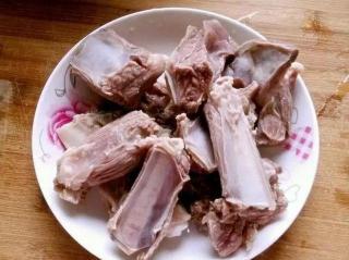羊排的做法大全家常：简单美味，让家人赞不绝口