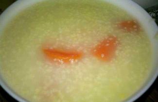 红薯胡萝卜粥：营养丰富，美味可口