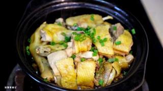 盐焗鸡：家常美味背后的烹饪秘诀与技巧