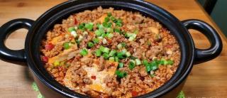 锅贴豆腐：一道色香味俱佳的家常菜