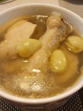 白果炖鸡的做法：简单易学，美味营养