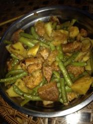 家常美食：豆角炖肉的制作方法