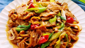 家常美食：嫩滑可口的炒肉丝做法大揭秘