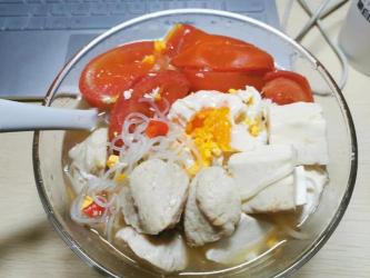 鲢鱼怎么做好吃？肉嫩汤鲜超下饭的做法
