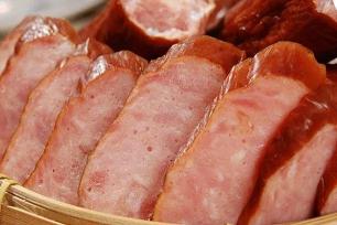 哈尔滨红肠制作方法：从熏烤到煮制，尽享美味