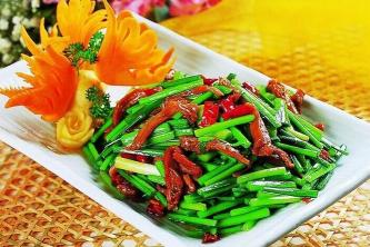 清爽可口！家常韭菜花炒肉的制作秘诀