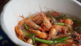 盐水虾的做法大揭秘：轻松做出美味鲜虾