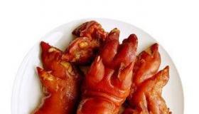 卤猪蹄：烹饪方法与香料搭配指南