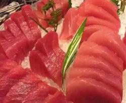 金枪鱼可以生吃吗？揭秘金枪鱼生吃的美味与健康之道