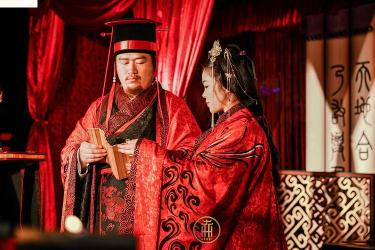 汉式婚礼：传统仪式的浪漫演绎与一生无悔的承诺