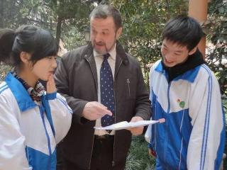 上海商业学校：优秀的教育环境与全面的就业保障